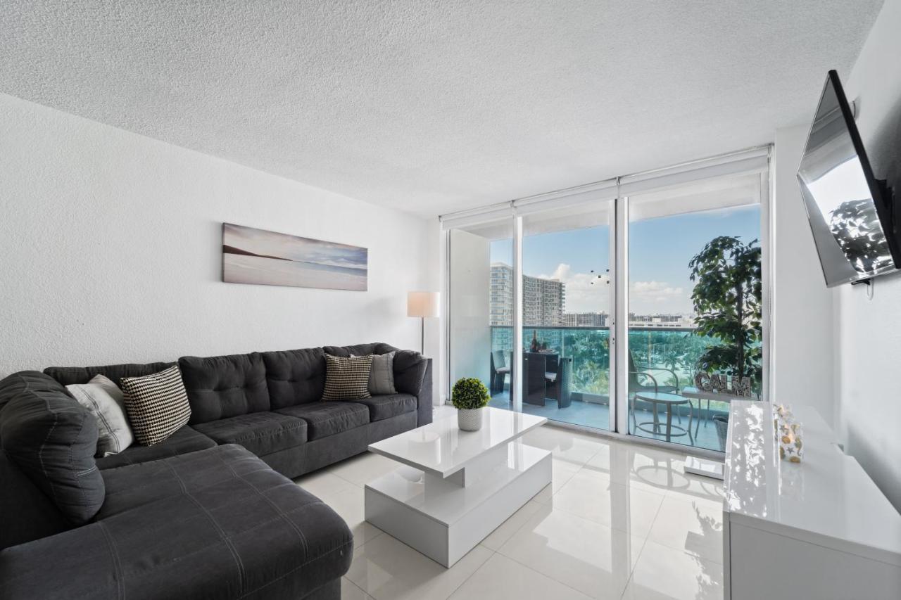Luxury Beachfront Condo Private Beach Access, Pool & Game Room!!! Hollywood Zewnętrze zdjęcie