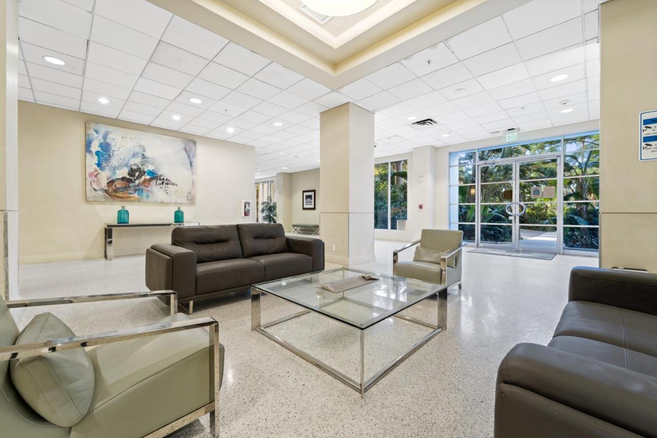 Luxury Beachfront Condo Private Beach Access, Pool & Game Room!!! Hollywood Zewnętrze zdjęcie